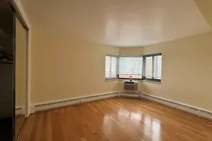 7337 S South Shore Dr, Chicago, IL 60649 - Photo 4