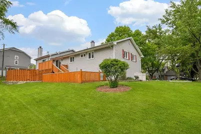 110 Oakwood Lane, Bartlett, IL 60103 - Photo 22