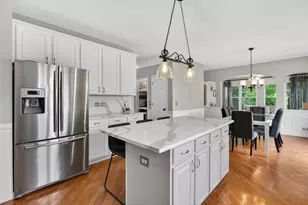 941 Par Dr, Algonquin, IL 60102 - Photo 6
