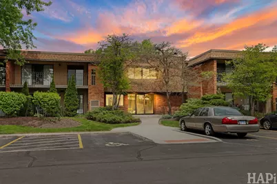 70 Old Oak Drive #124, Buffalo Grove, IL 60089 - Photo 1