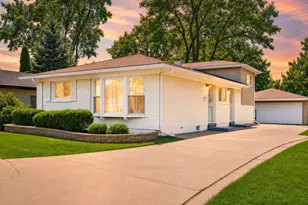 16412 Wood St, Markham, IL 60428 - Photo 1