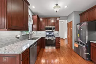 5010 Thistle Ln, Lake in the Hills, IL 60156 - Photo 8