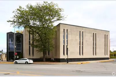 1 E Benton Street #105, Aurora, IL 60505 - Photo 4
