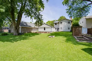 2705 School Dr, Rolling Meadows, IL 60008 - Photo 32