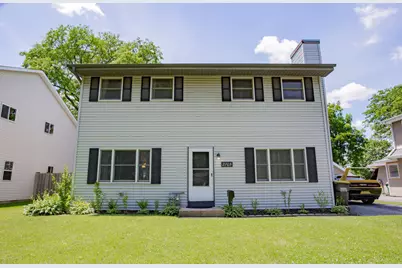2705 School Drive, Rolling Meadows, IL 60008 - Photo 1