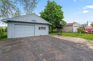 7809 Columbia Dr, Bridgeview, IL 60455 - Photo 28