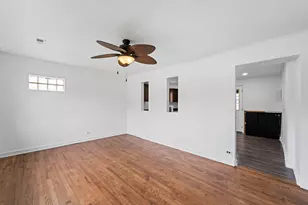 7809 Columbia Dr, Bridgeview, IL 60455 - Photo 20