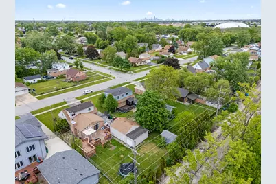 7809 Columbia Drive, Bridgeview, IL 60455 - Photo 8