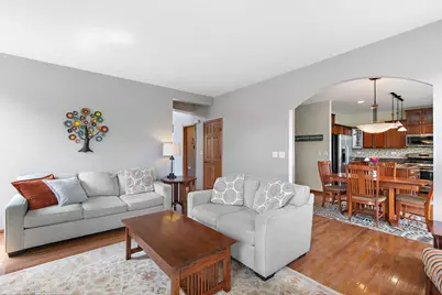 811 Singing Hills Drive, Volo, IL 60073 - Photo 14