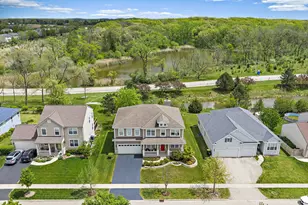 811 Singing Hills Dr, Volo, IL 60073 - Photo 46
