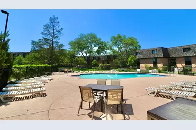 12 Oak Creek Drive #1213, Buffalo Grove, IL 60089 - Photo 16