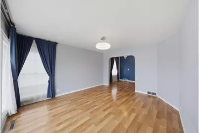 1517 E Roosevelt Road, Wheaton, IL 60187 - Photo 6