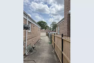 3725 W 80th Street, Chicago, IL 60652 - Photo 8