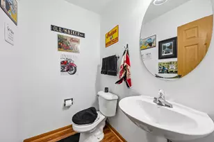 502 Heritage Ct, Saint Charles, IL 60175 - Photo 12