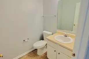 925 Sheridan Cir, Naperville, IL 60563 - Photo 6