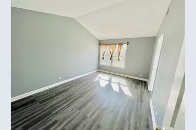 925 Sheridan Circle, Naperville, IL 60563 - Photo 8