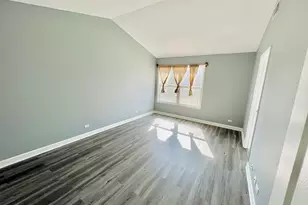 925 Sheridan Cir, Naperville, IL 60563 - Photo 8