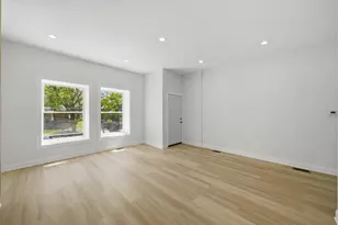 2702 W Adams St, Chicago, IL 60612 - Photo 16