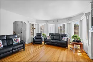 5224 W Oakdale Ave, Chicago, IL 60641 - Photo 4