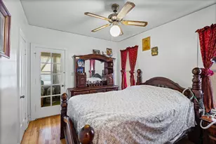 5224 W Oakdale Ave, Chicago, IL 60641 - Photo 8