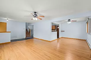 7662 Enfield Ave, Morton Grove, IL 60053 - Photo 4