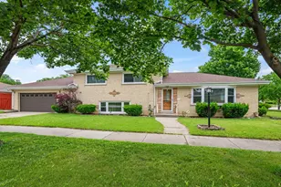 7662 Enfield Ave, Morton Grove, IL 60053 - Photo 1