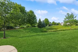 250 Rosehall Dr, Lake Zurich, IL 60047 - Photo 10
