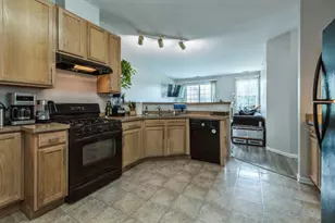 250 Rosehall Dr, Lake Zurich, IL 60047 - Photo 6