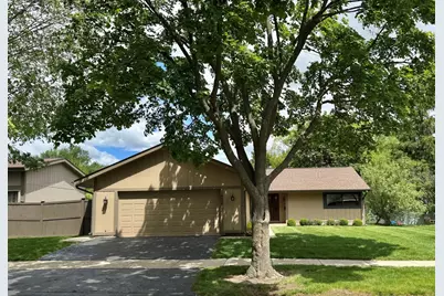 626 Bryce Trail, Roselle, IL 60172 - Photo 2