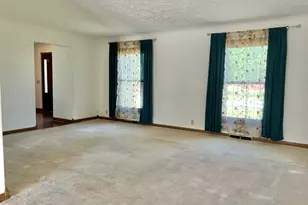 107 Hilltop St, Colona, IL 61241 - Photo 6