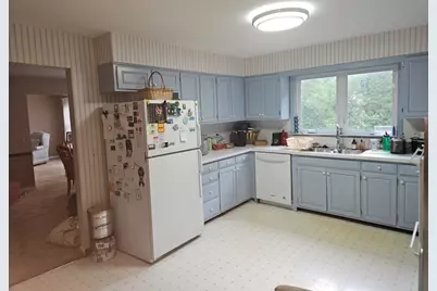 346 N Van Nortwick Avenue, Batavia, IL 60510 - Photo 2