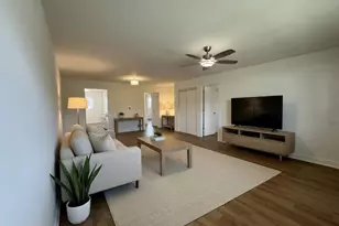 633 Dulles Rd, Des Plaines, IL 60016 - Photo 4