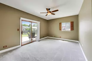605 N Rohlwing Rd, Palatine, IL 60074 - Photo 18