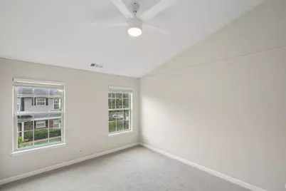1242 S Wellington Court #4, Buffalo Grove, IL 60089 - Photo 14