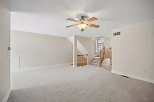249 Judy Ln, Cortland, IL 60112 - Photo 6