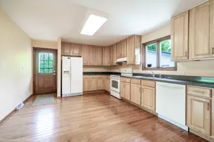 511 W Palatine Rd, Palatine, IL 60067 - Photo 10