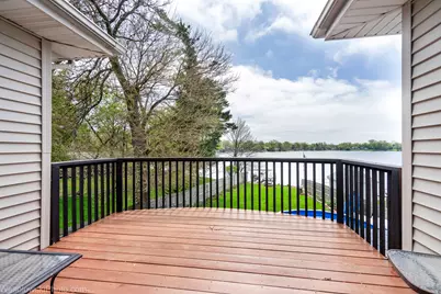 1907 E Grand Avenue, Lindenhurst, IL 60046 - Photo 20