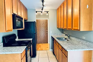 5900 Oakwood Dr, Lisle, IL 60532 - Photo 14