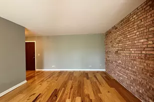 5900 Oakwood Dr, Lisle, IL 60532 - Photo 6