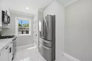 13116 S Ave O Ave, Chicago, IL 60633 - Photo 4