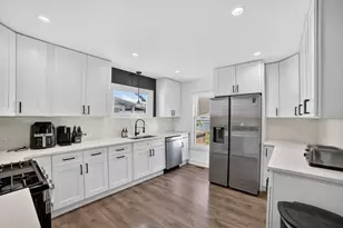 135 N 16th Ave, Melrose Park, IL 60160 - Photo 10