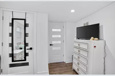 [Address not provided], Melrose Park, IL 60160 - Photo 22