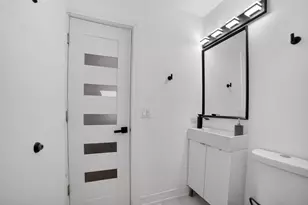 135 N 16th Ave, Melrose Park, IL 60160 - Photo 8