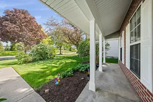 621 Cutter Ln, Elk Grove Village, IL 60007 - Photo 4