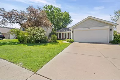 621 Cutter Lane, Elk Grove Village, IL 60007 - Photo 2