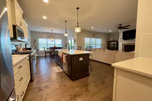 801 Ann Marie Dr, Utica, IL 61373 - Photo 10