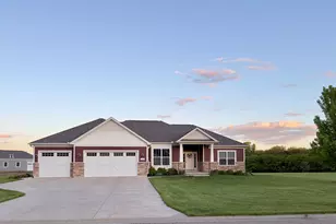 801 Ann Marie Dr, Utica, IL 61373 - Photo 2
