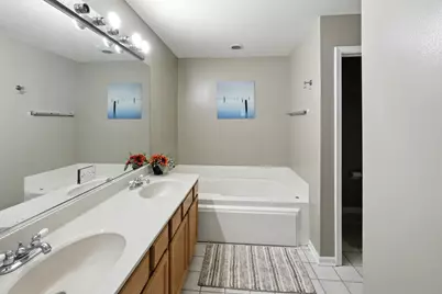 1270 Georgetown Way, Vernon Hills, IL 60061 - Photo 12