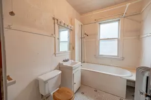 2323 Highland Ave, Berwyn, IL 60402 - Photo 10