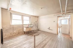 2323 Highland Ave, Berwyn, IL 60402 - Photo 12